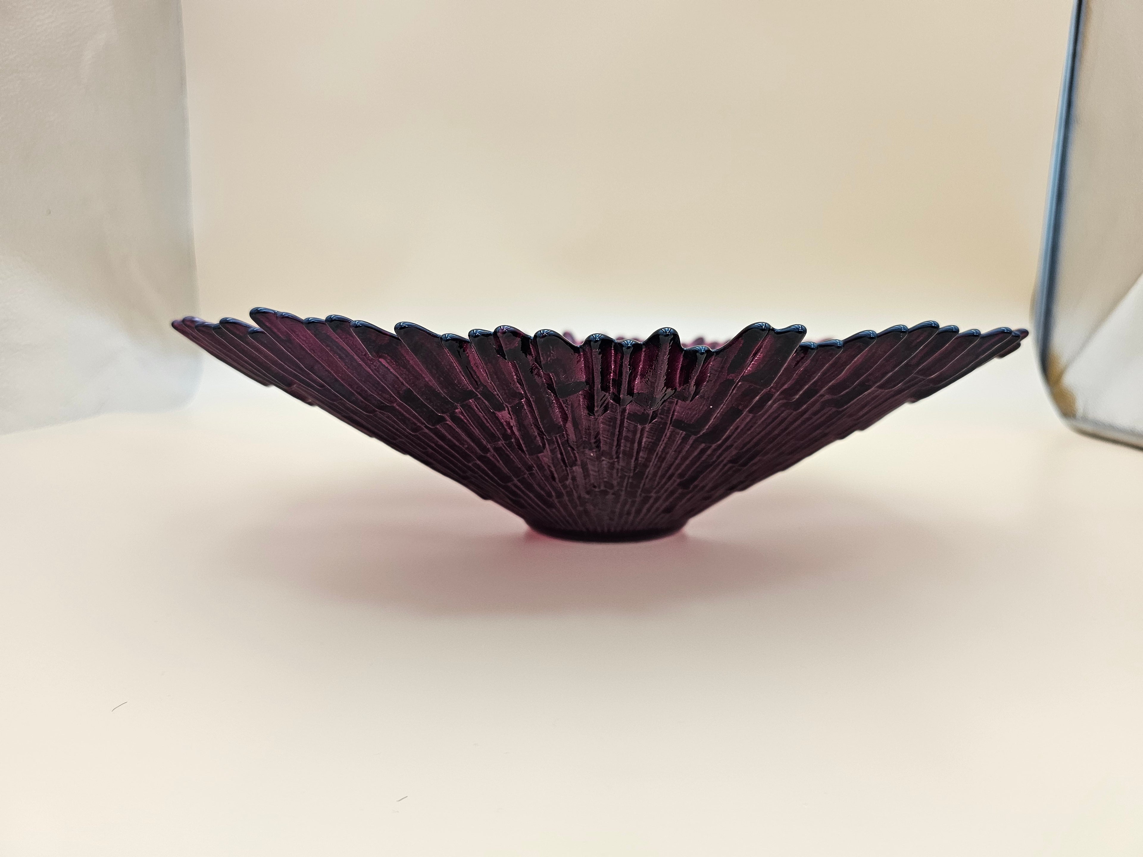 Large Vintage Amethyst Purple Pressed Glass Starburst Centerpiece Bowl