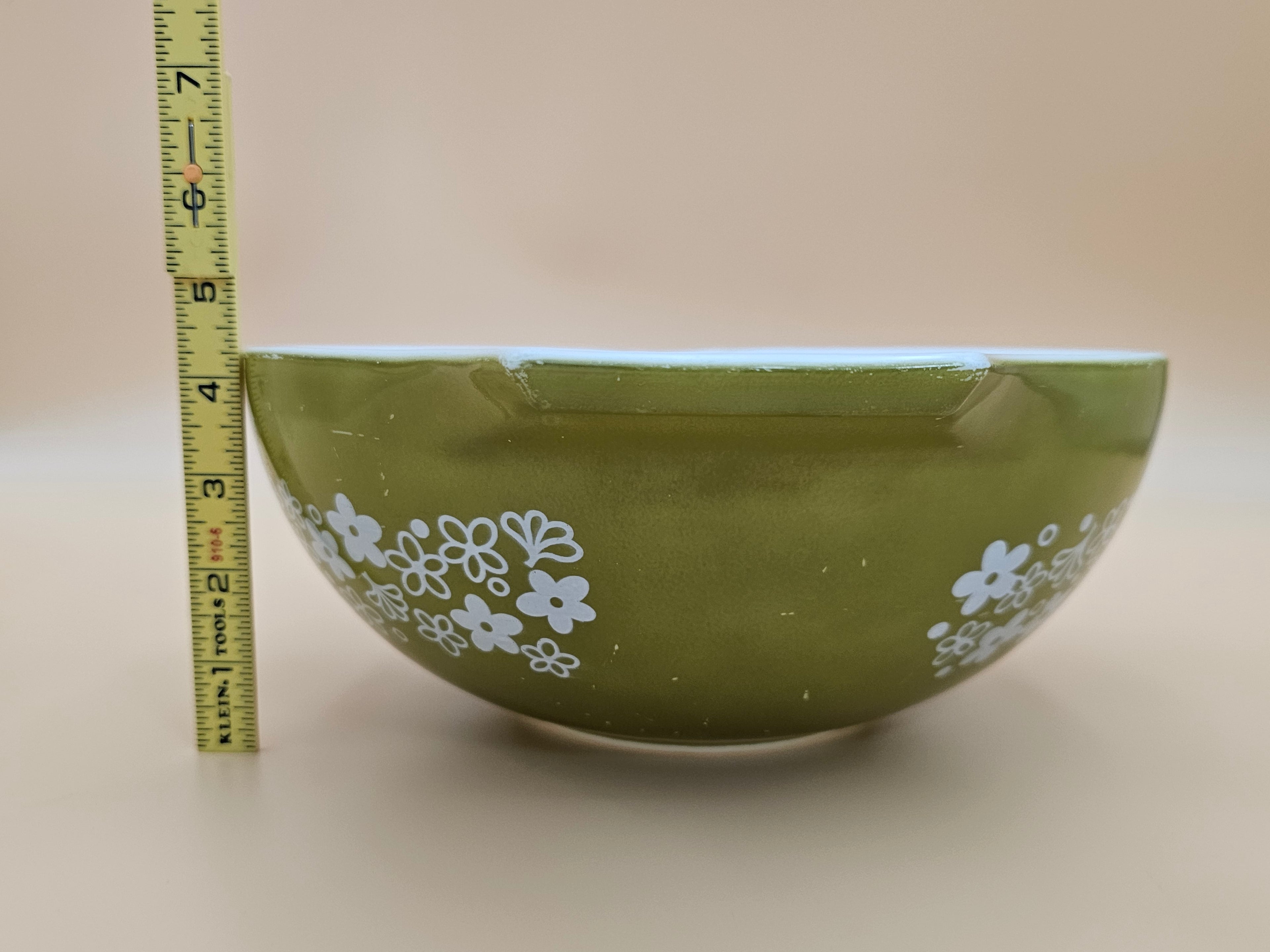 Vintage Pyrex 444 Spring Blossom Green Crazy Daisy 4 Qt Cinderella Mixing Bowl