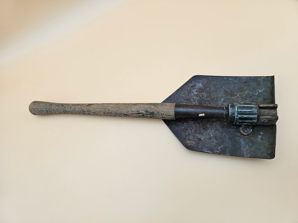 Vintage WWII U.S. Ames 1945 Folding Entrenching Shovel E-Tool