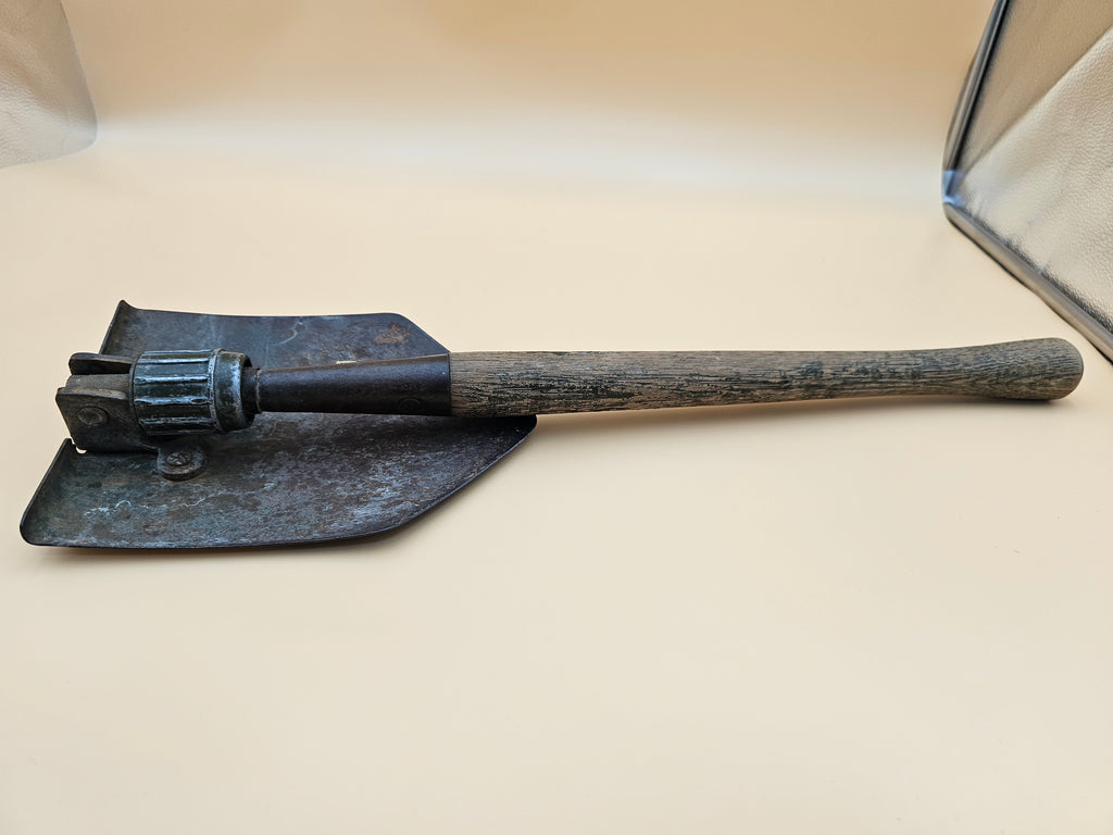 Vintage WWII U.S. Ames 1945 Folding Entrenching Shovel E-Tool