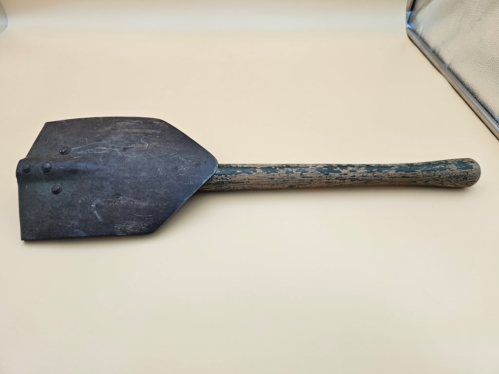 Vintage WWII U.S. Ames 1945 Folding Entrenching Shovel E-Tool
