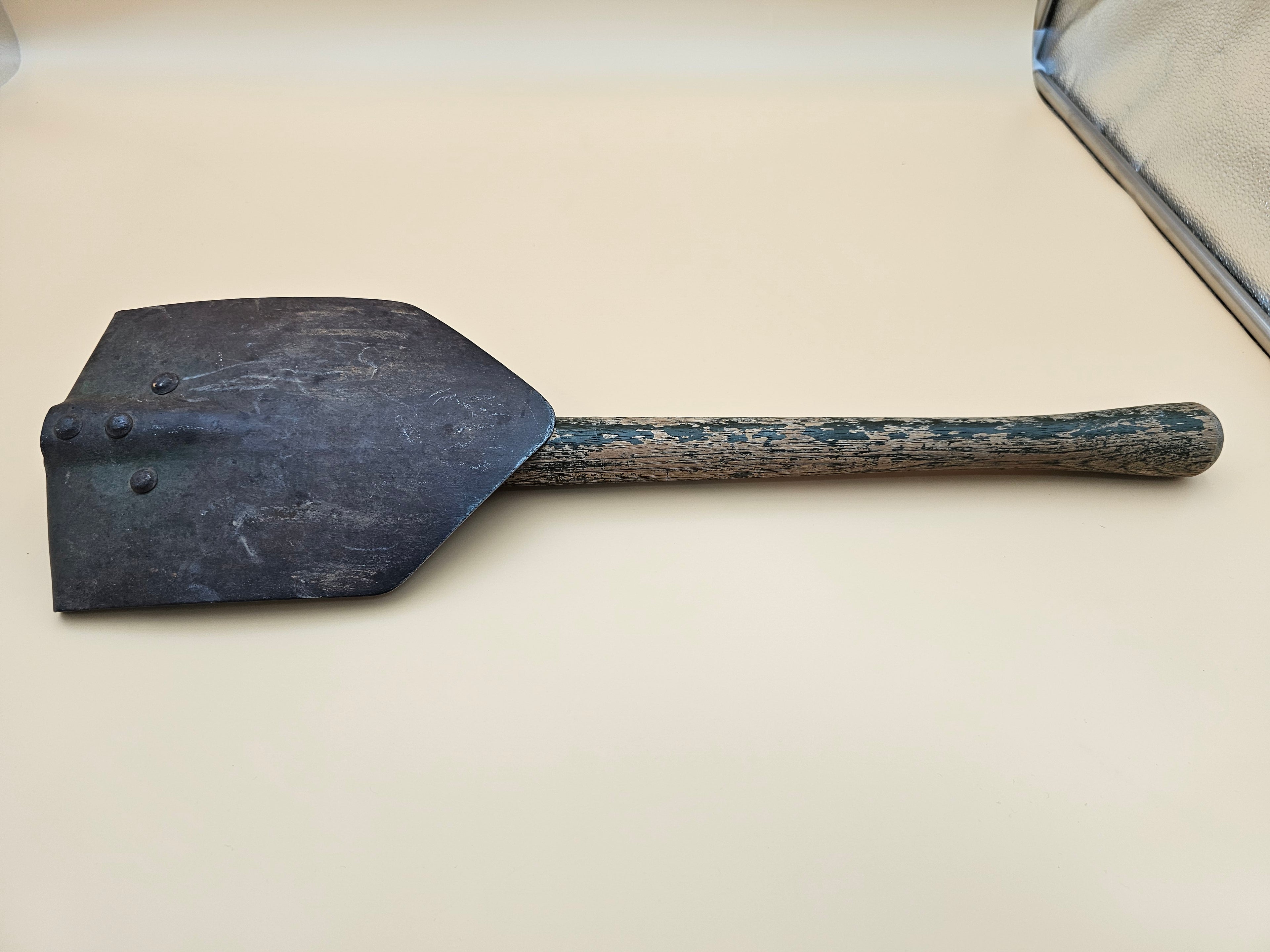 Vintage WWII U.S. Ames 1945 Folding Entrenching Shovel E-Tool