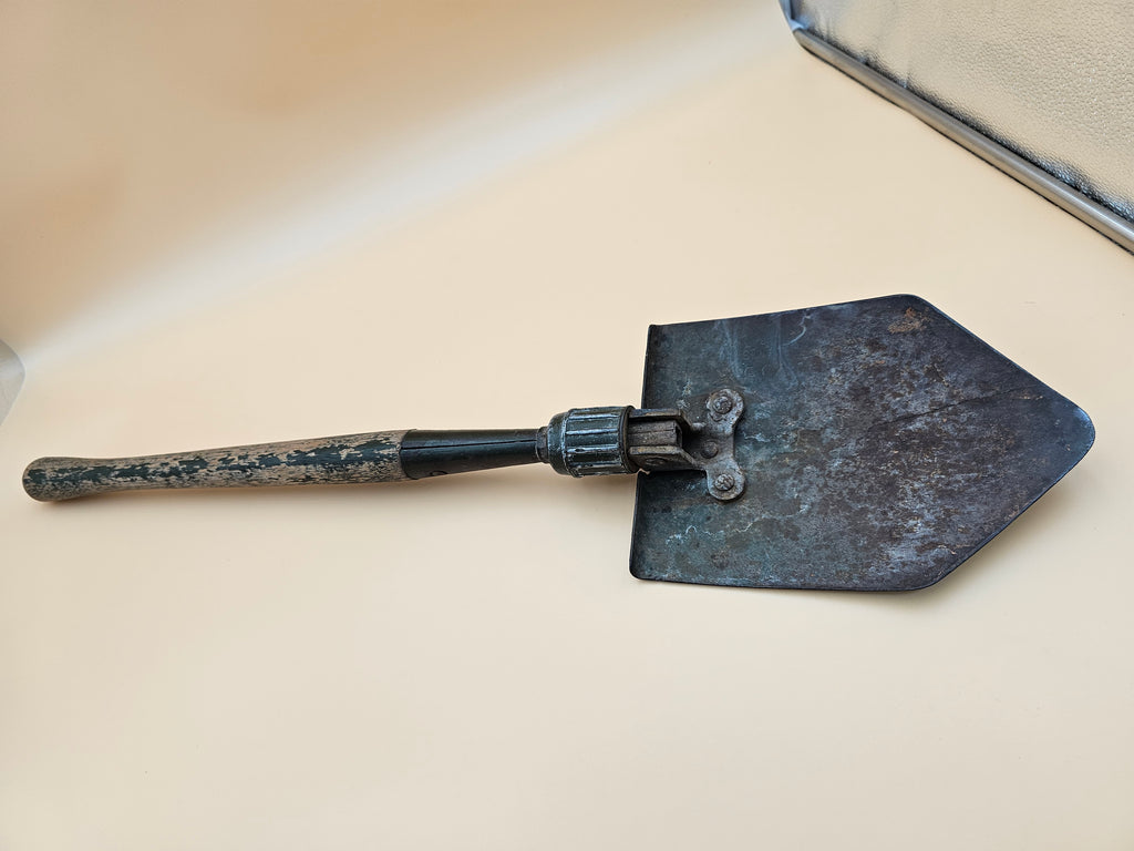 Vintage WWII U.S. Ames 1945 Folding Entrenching Shovel E-Tool