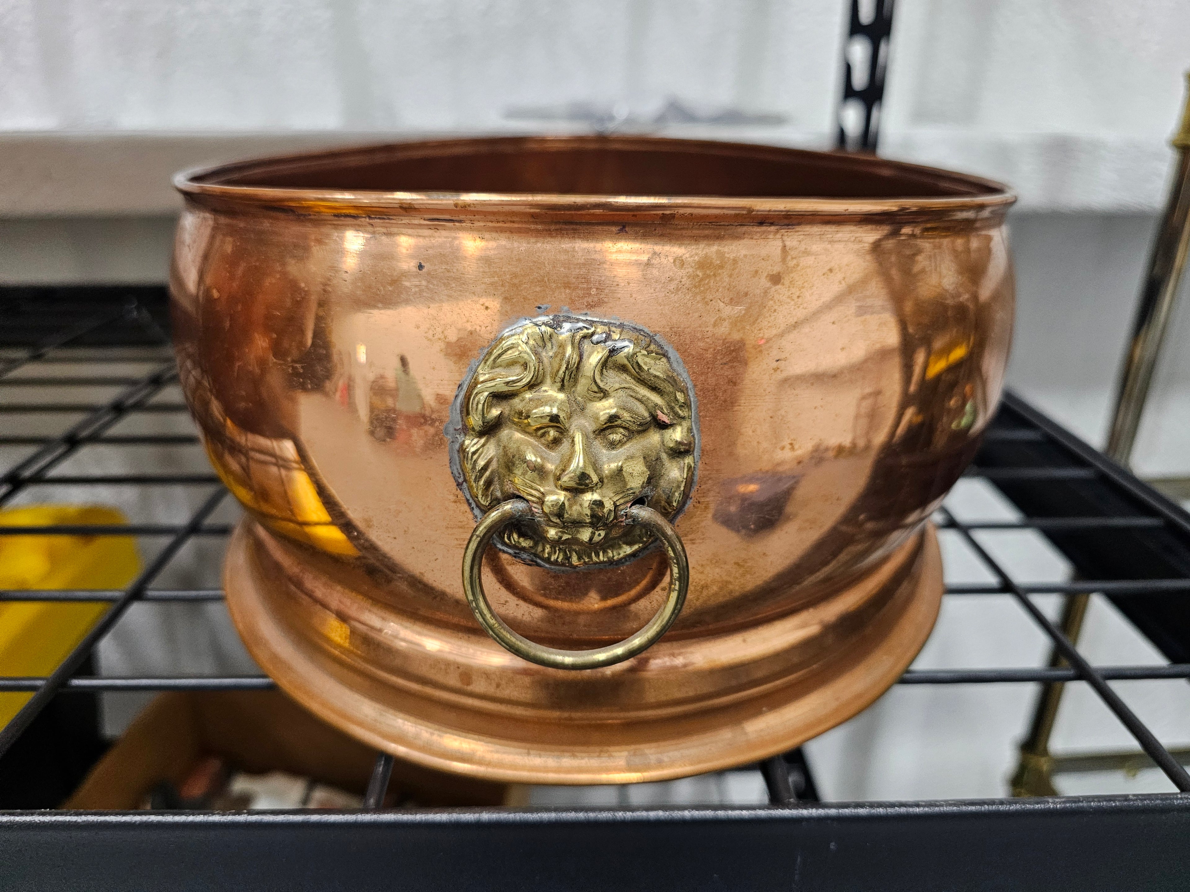 Vintage English Oval Copper Cachepot with Brass Lion Head Ring Handles