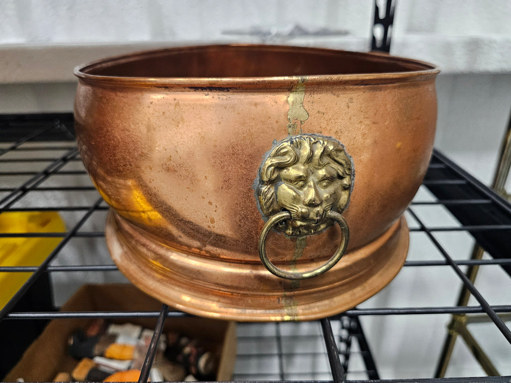 Vintage English Oval Copper Cachepot with Brass Lion Head Ring Handles