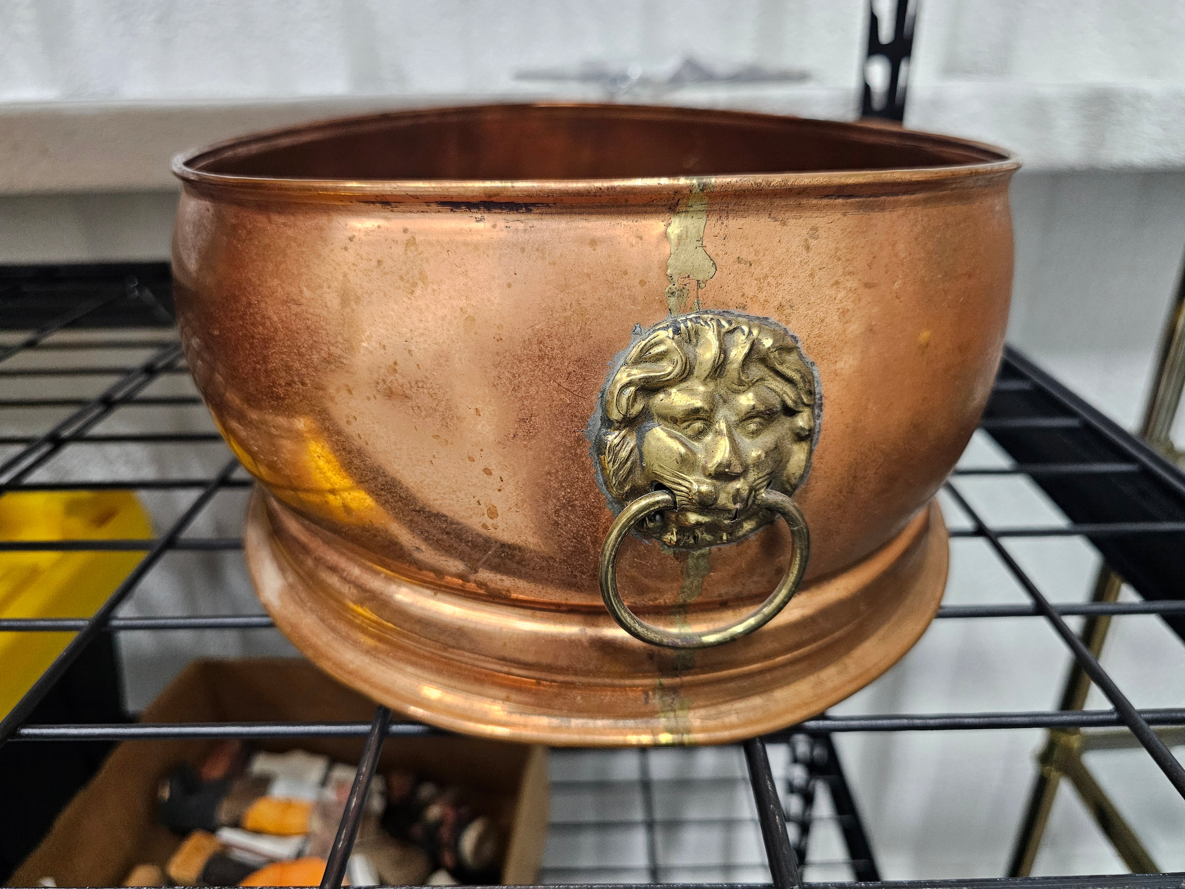 Vintage English Oval Copper Cachepot with Brass Lion Head Ring Handles