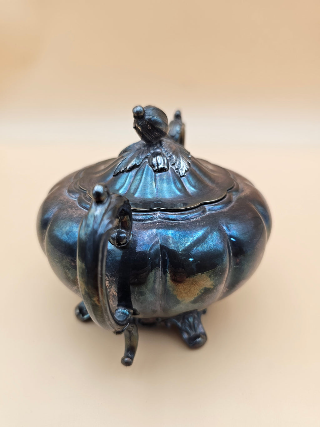 Vintage Community Plate Oneida Old English Melon Silverplate Lidded Sugar Bowl