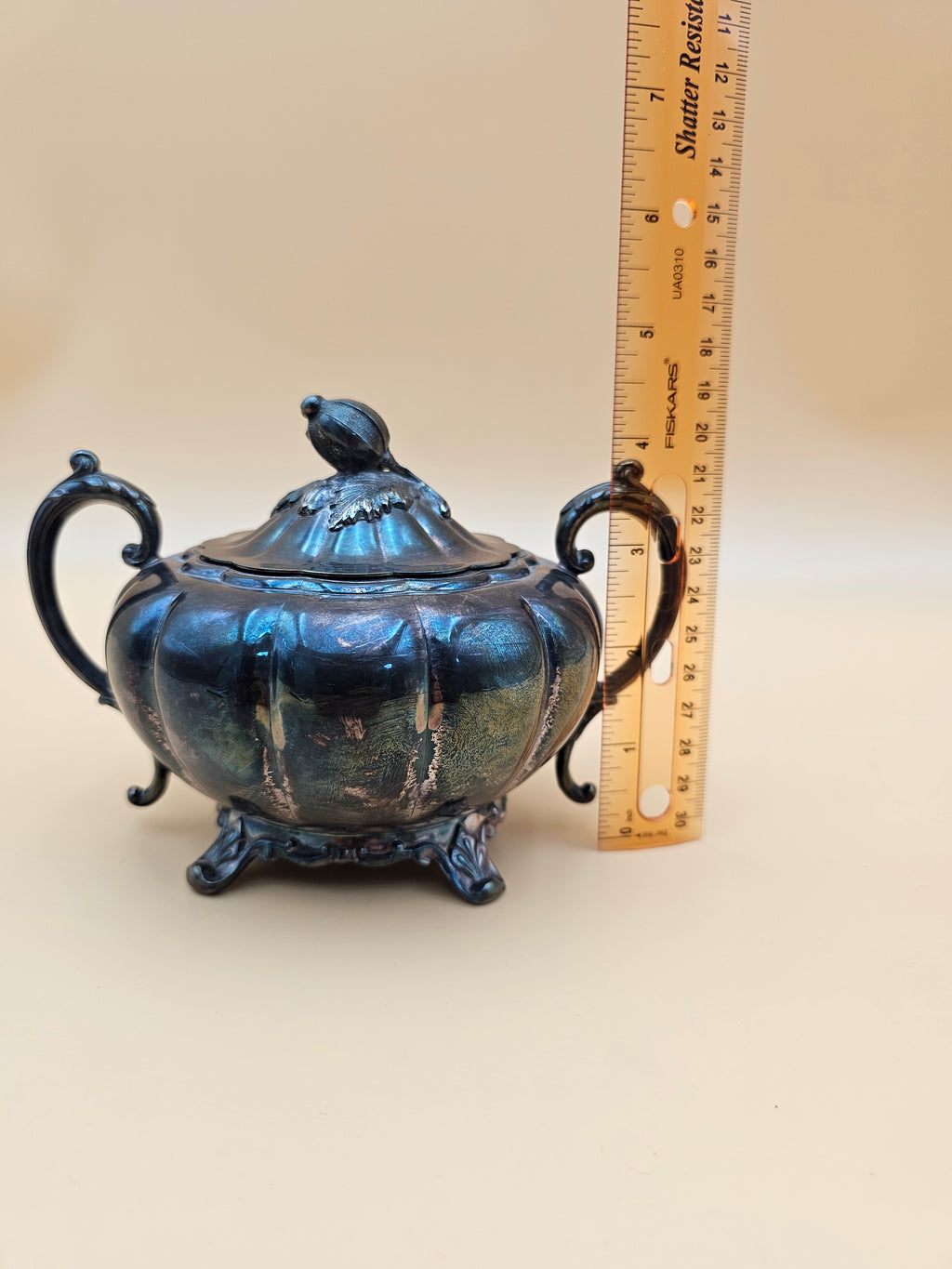 Vintage Community Plate Oneida Old English Melon Silverplate Lidded Sugar Bowl