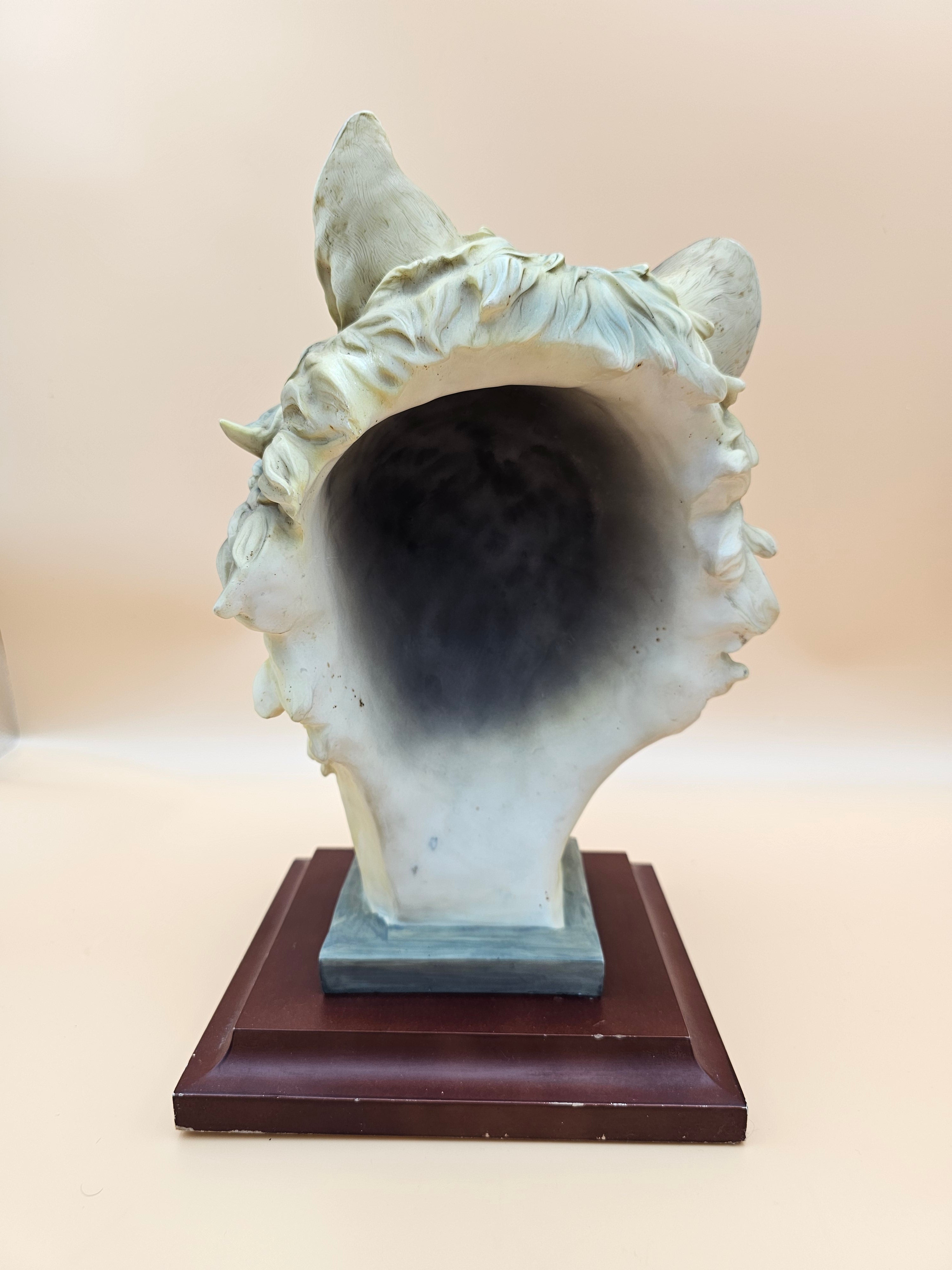 Gray & White Wolf Head Bust Sculpture on Wood Base – Approx. 13.5"