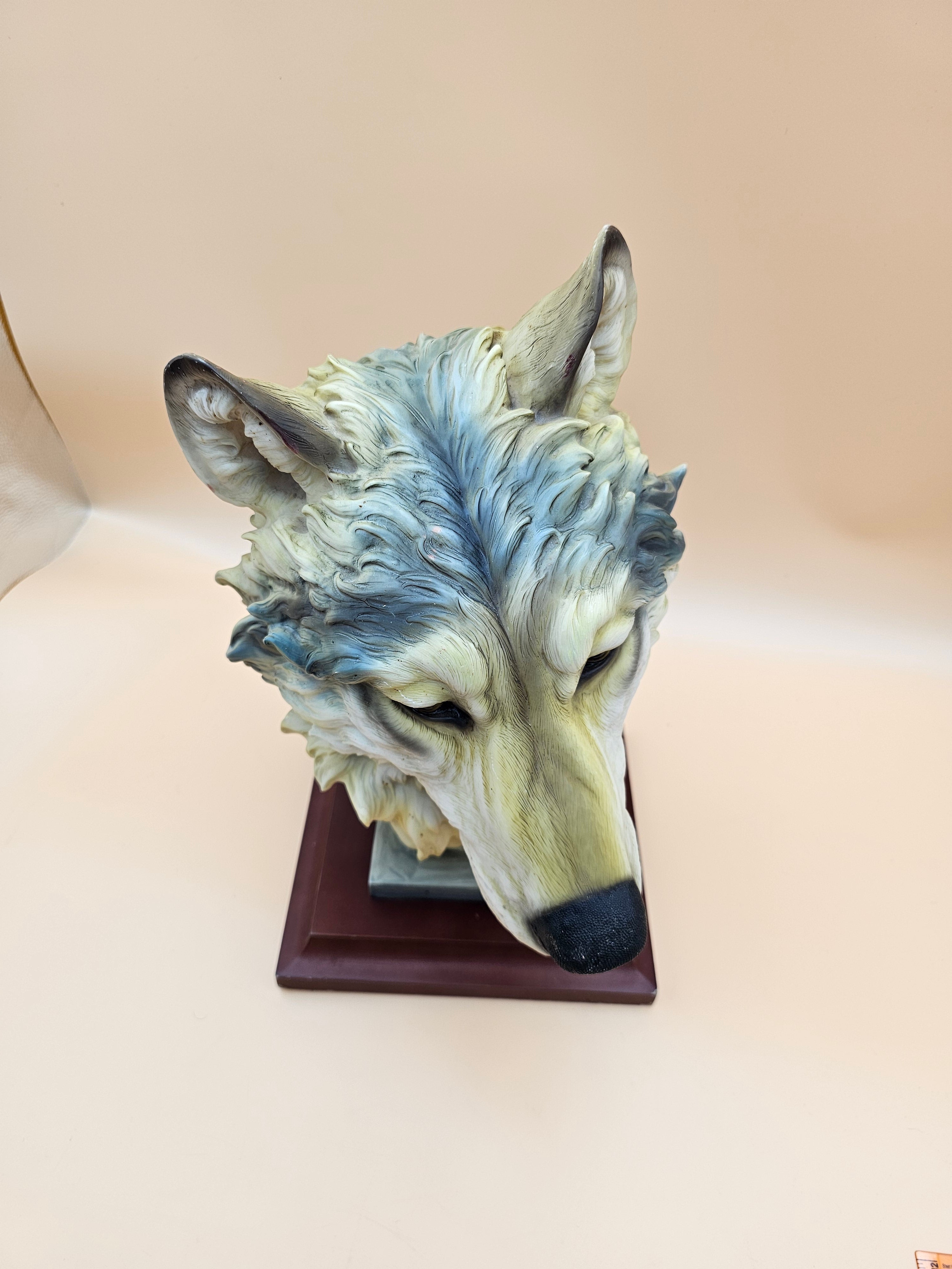 Gray & White Wolf Head Bust Sculpture on Wood Base – Approx. 13.5"