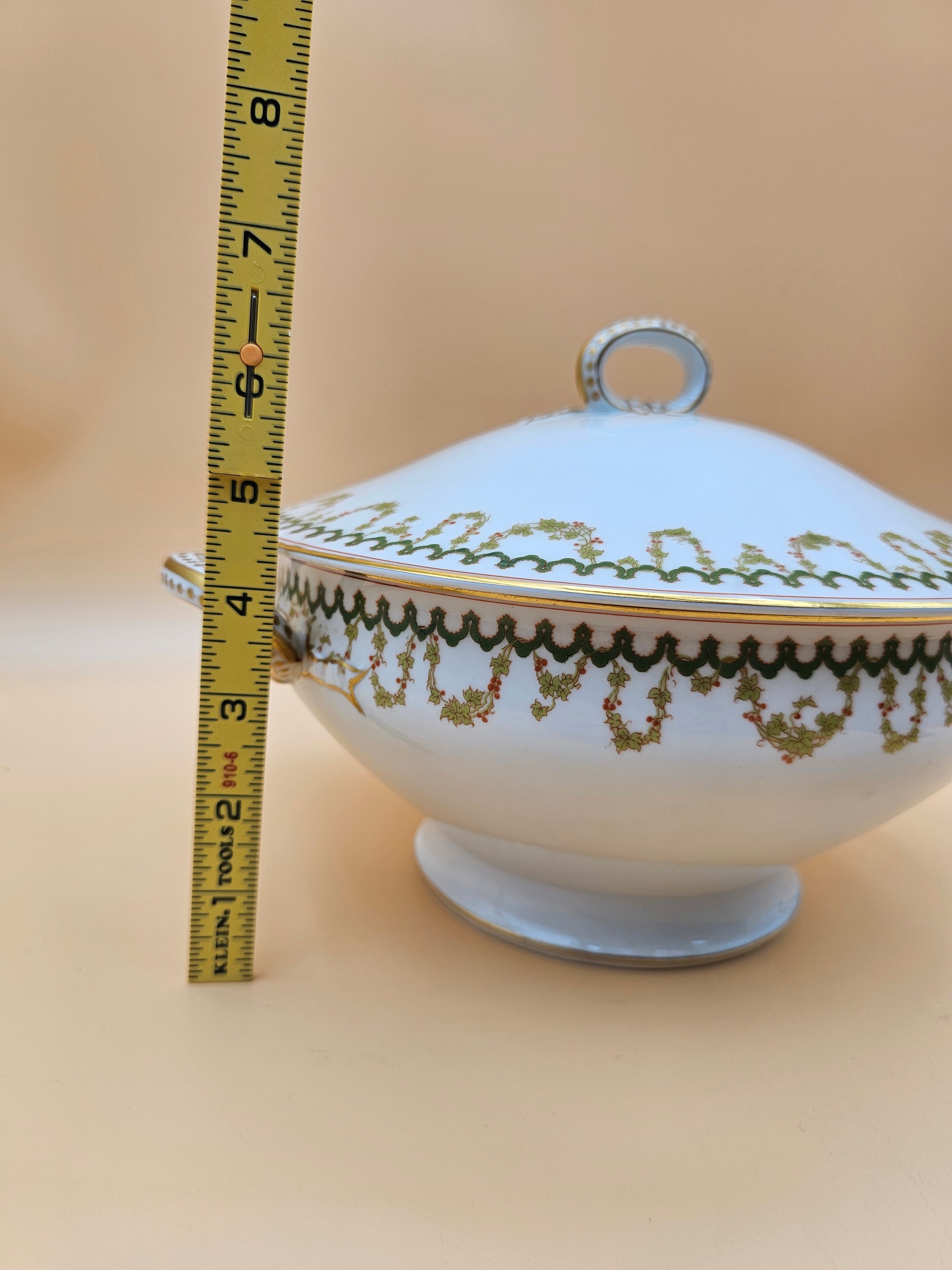 Haviland Limoges Schleiger 290 Covered Soup Tureen – Green Garland & Gold