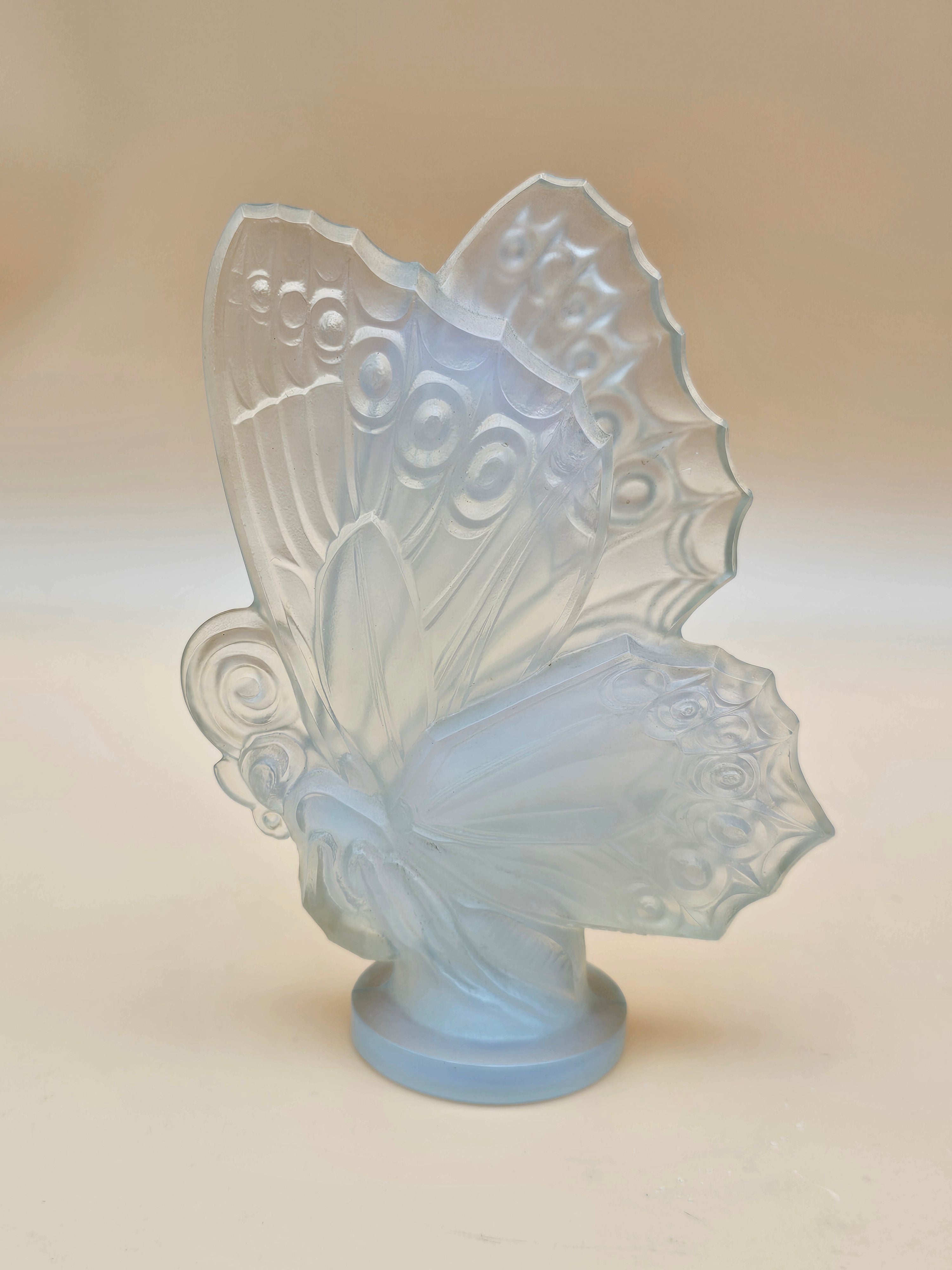 Sabino France Opalescent Glass Butterfly Sculpture – 6 Inch