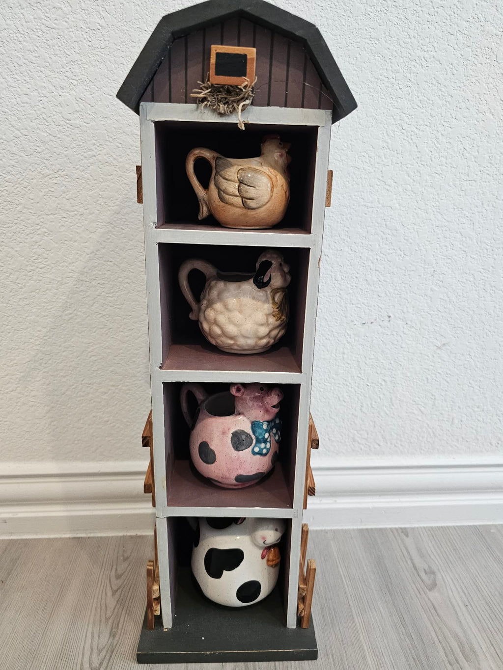 JGI Ceramic Farm Animal Measuring Cups with Wooden Barn Display – 4-Piece Set