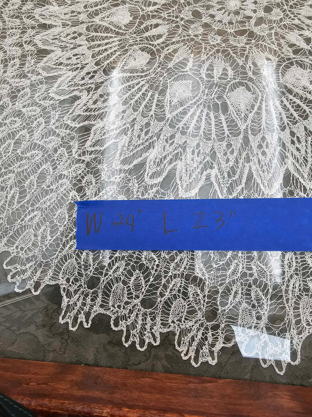Large Vintage-Style Lace Under Glass Wooden Serving Tray 24 x 23