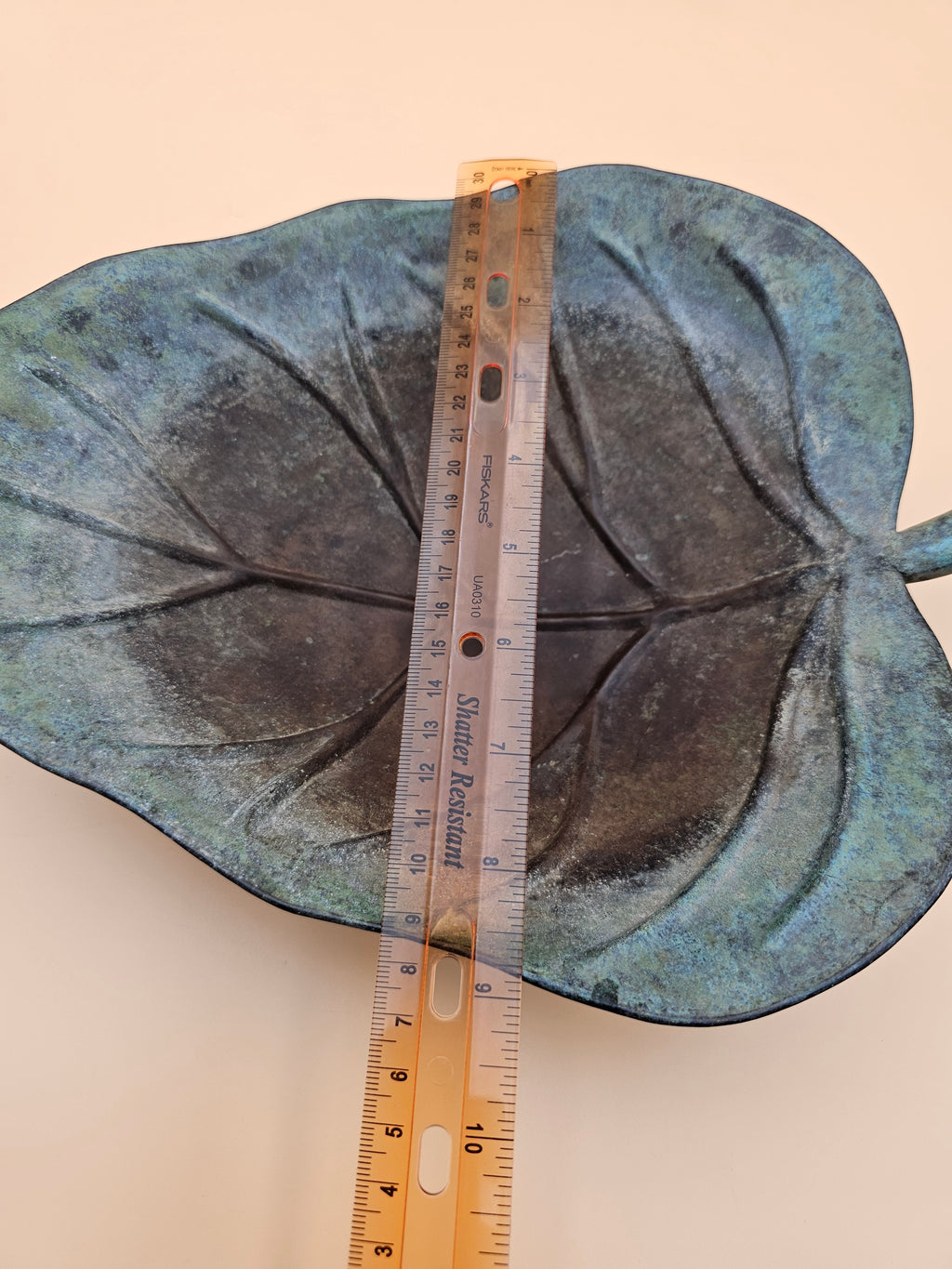 Rustic footed metal leaf decorative dish